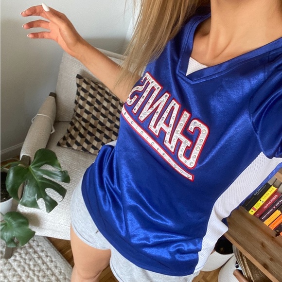 Giants NFL shirt for ladies - sizes small and medium - Picture 1 of 8